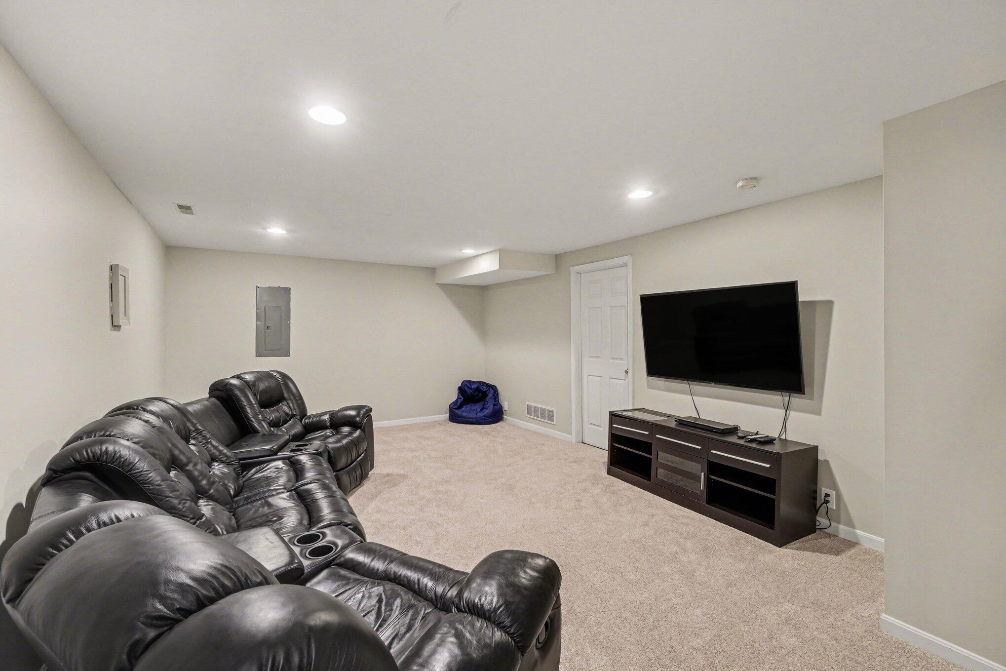 14898 Cool Springs Boulevard