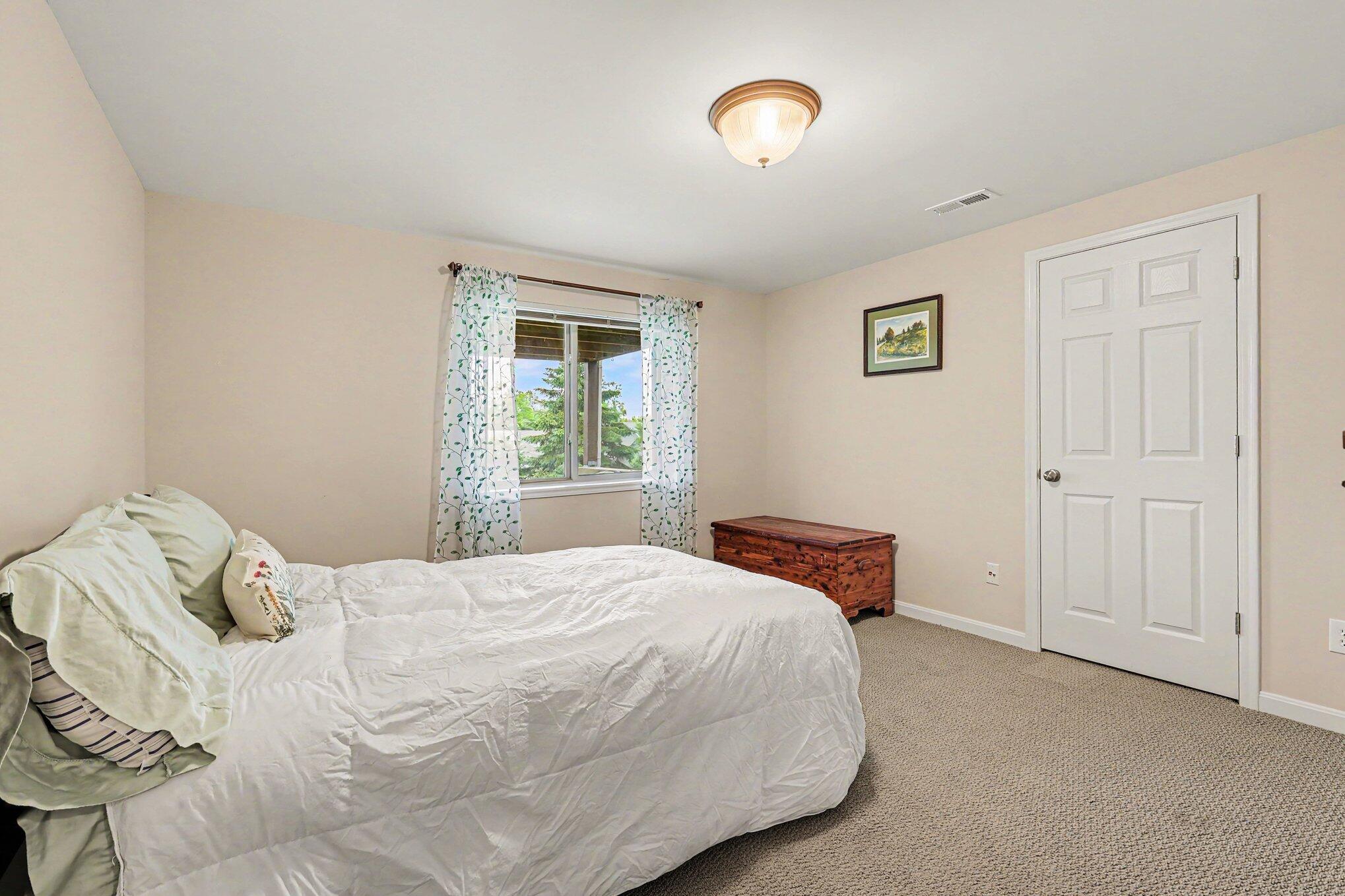 937 Hawkshead Lane
