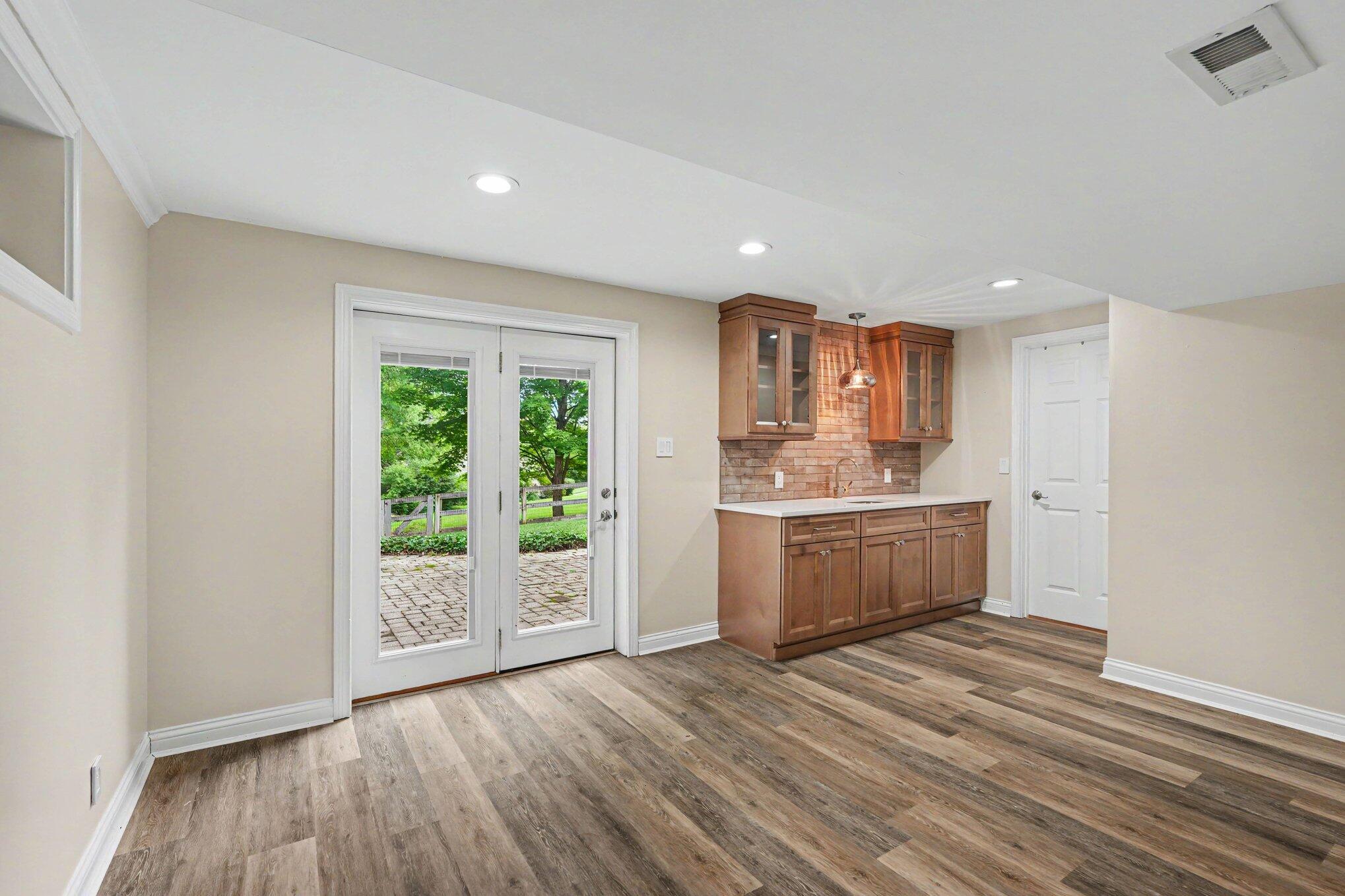 2726 Claiborne Court