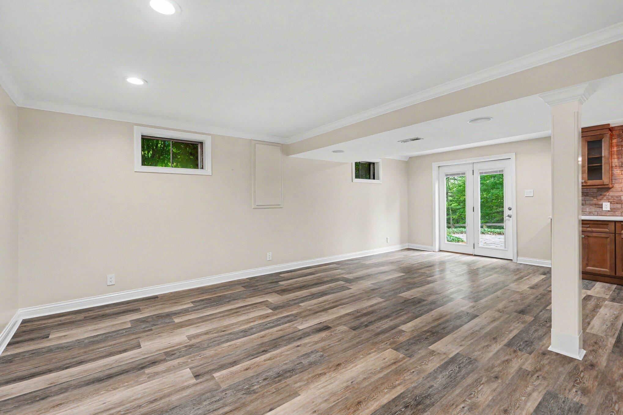 2726 Claiborne Court
