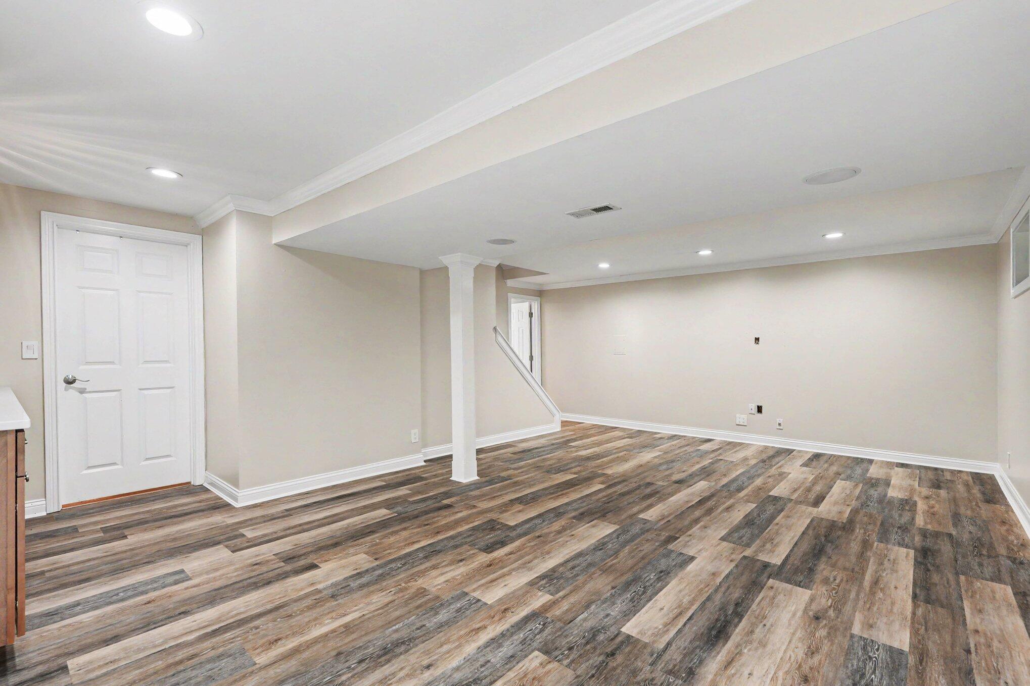 2726 Claiborne Court