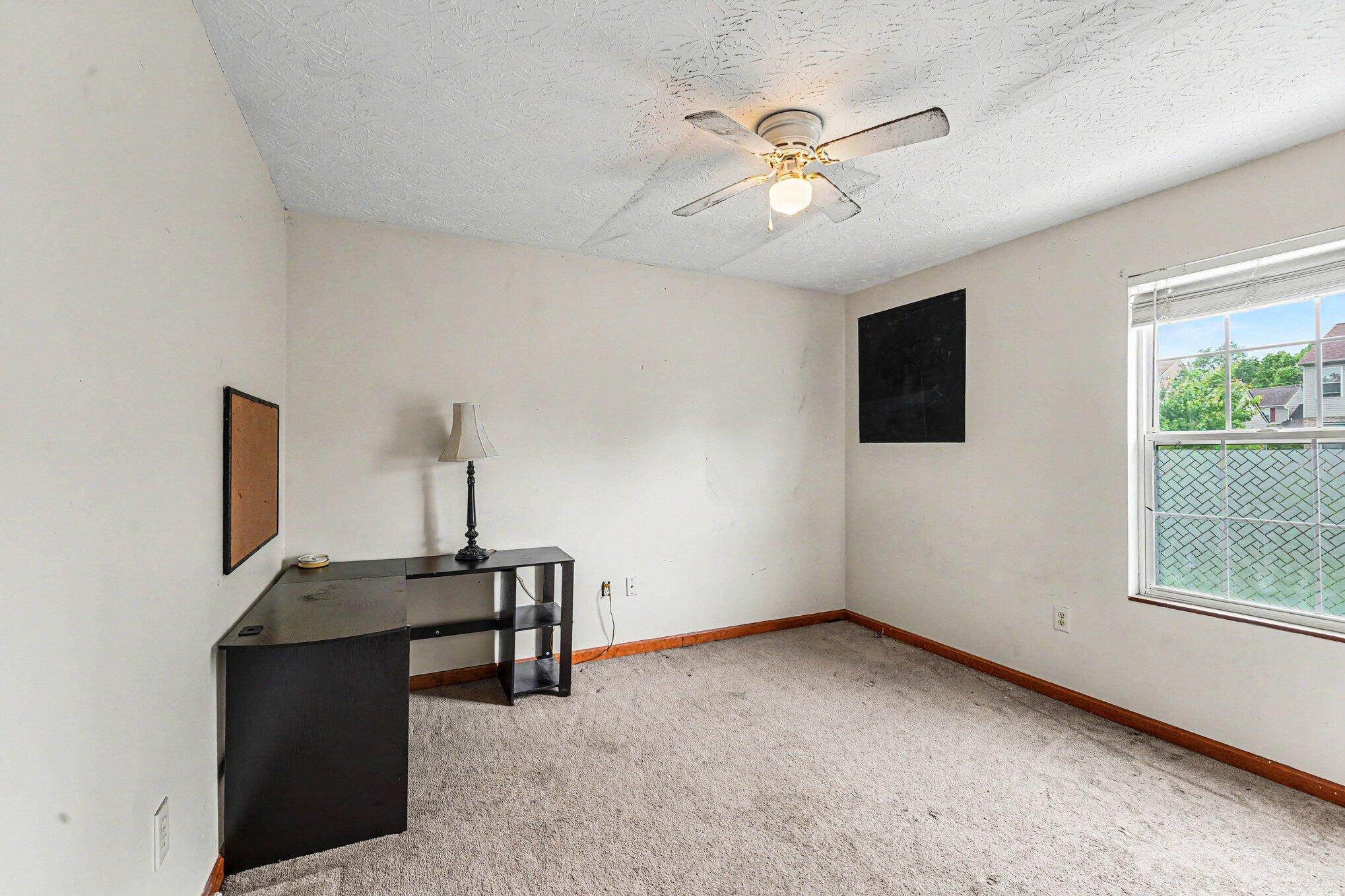 1023 Meadowbrook Court