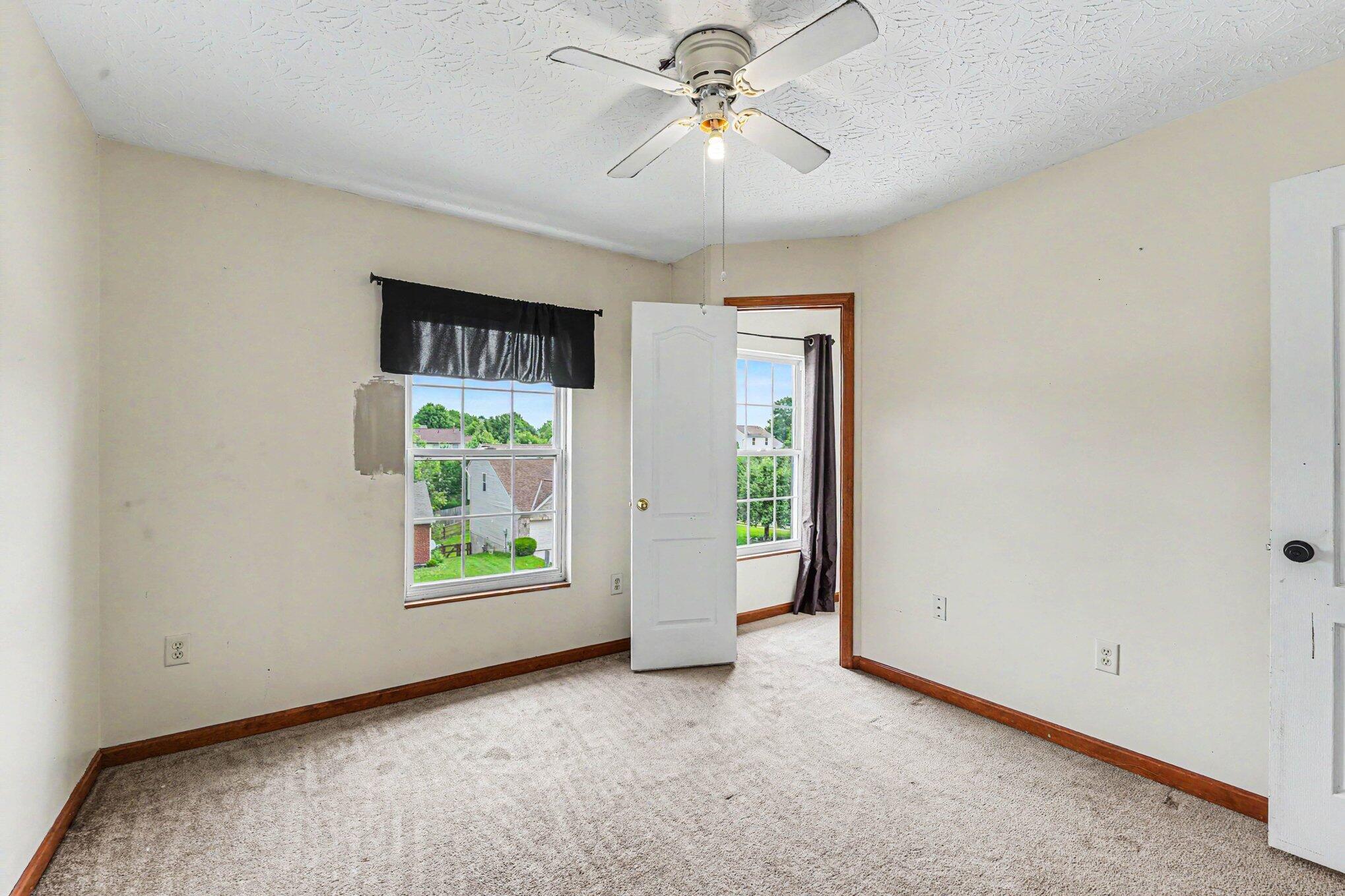 1023 Meadowbrook Court
