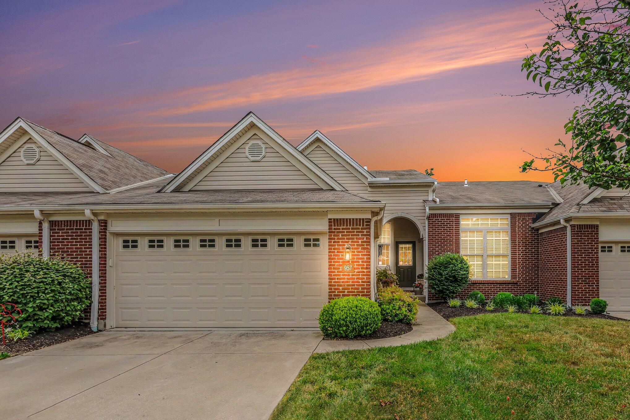 957 Woodsedge Drive