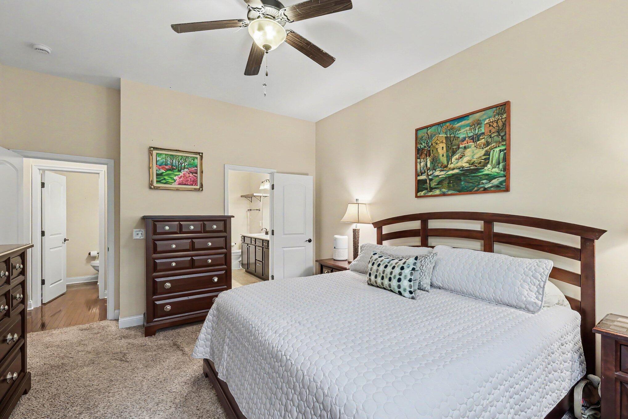 957 Woodsedge Drive