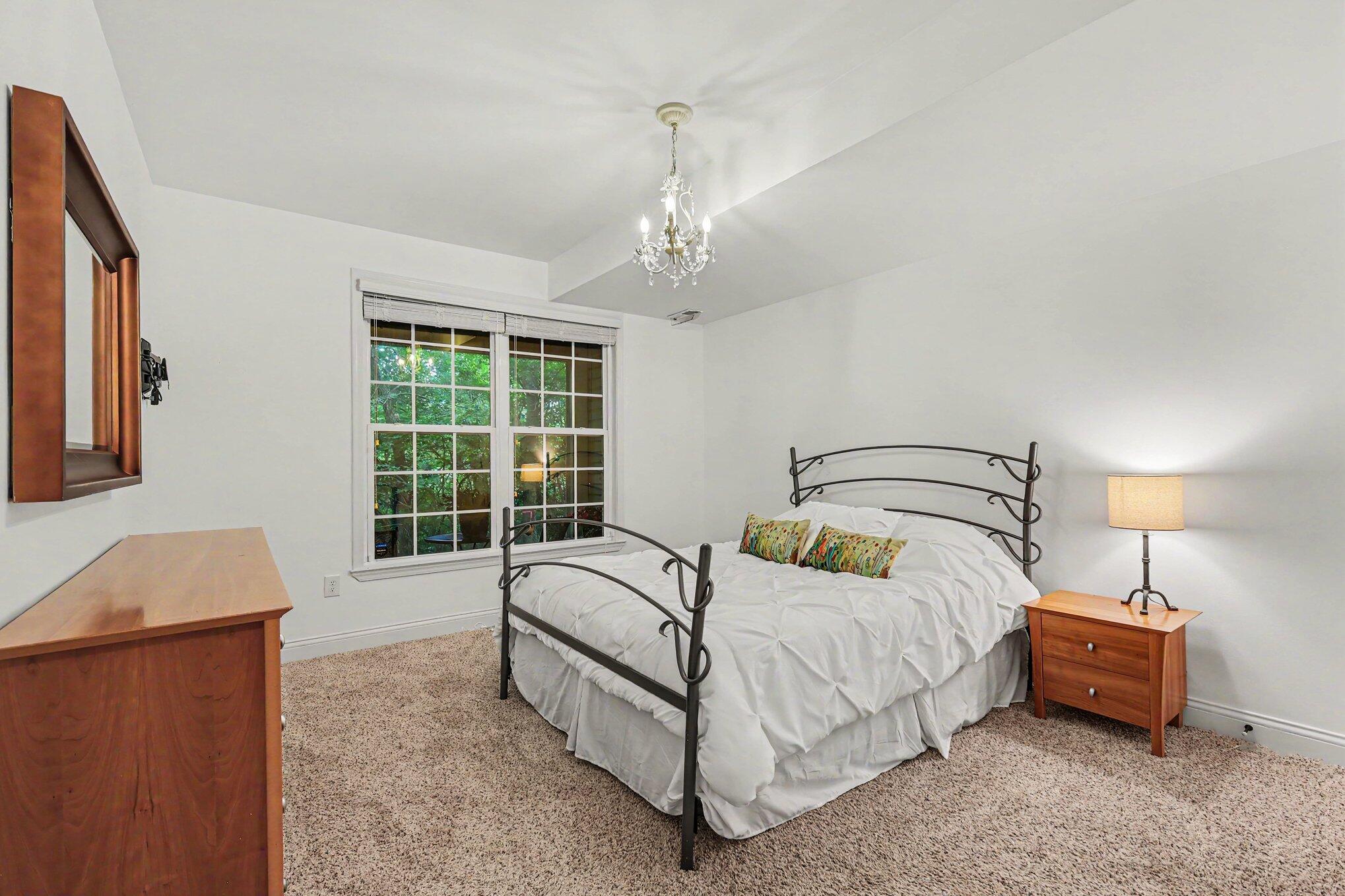 957 Woodsedge Drive
