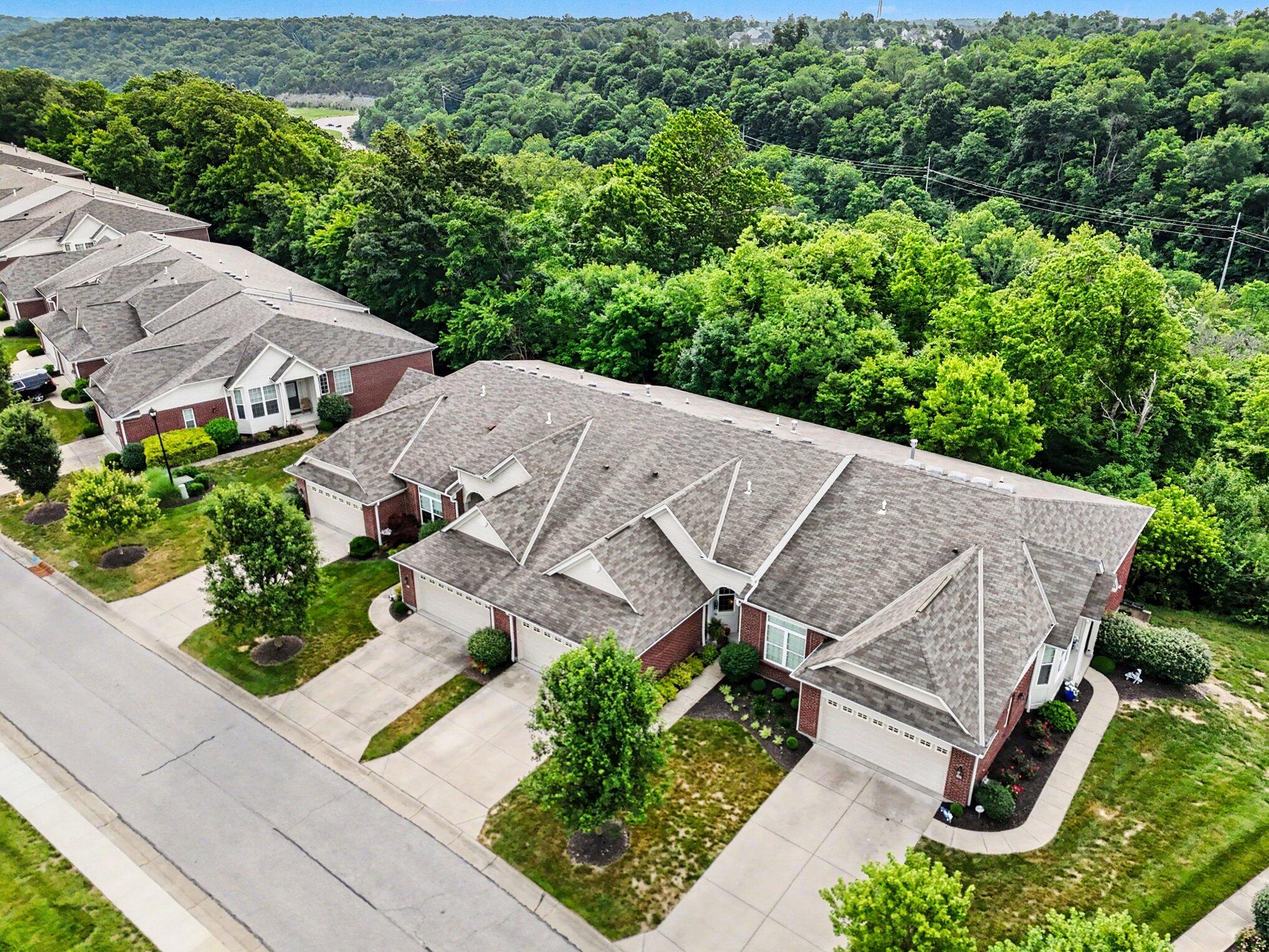 957 Woodsedge Drive