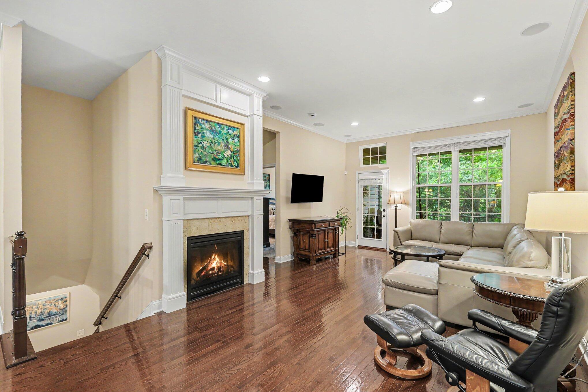 957 Woodsedge Drive