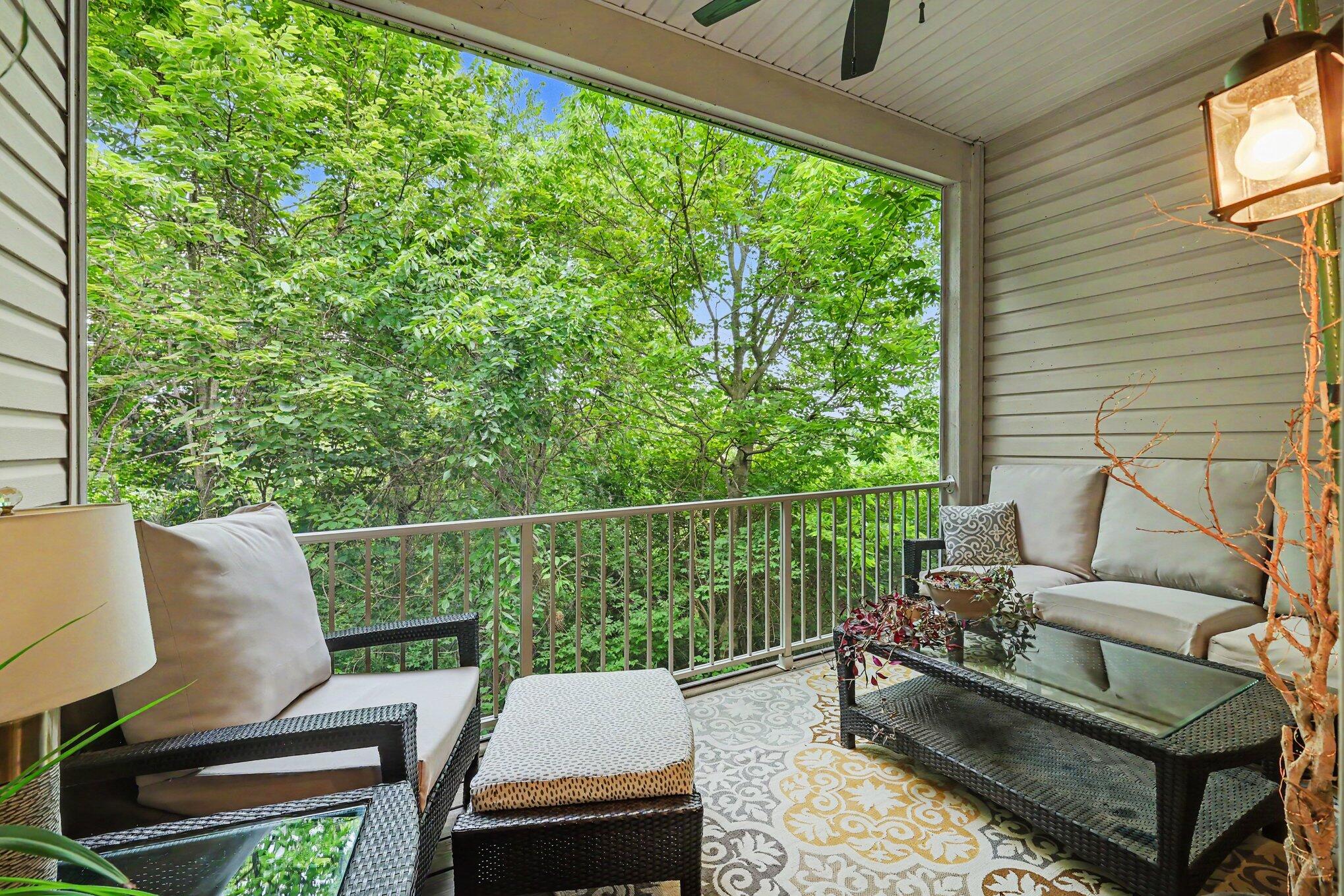 957 Woodsedge Drive