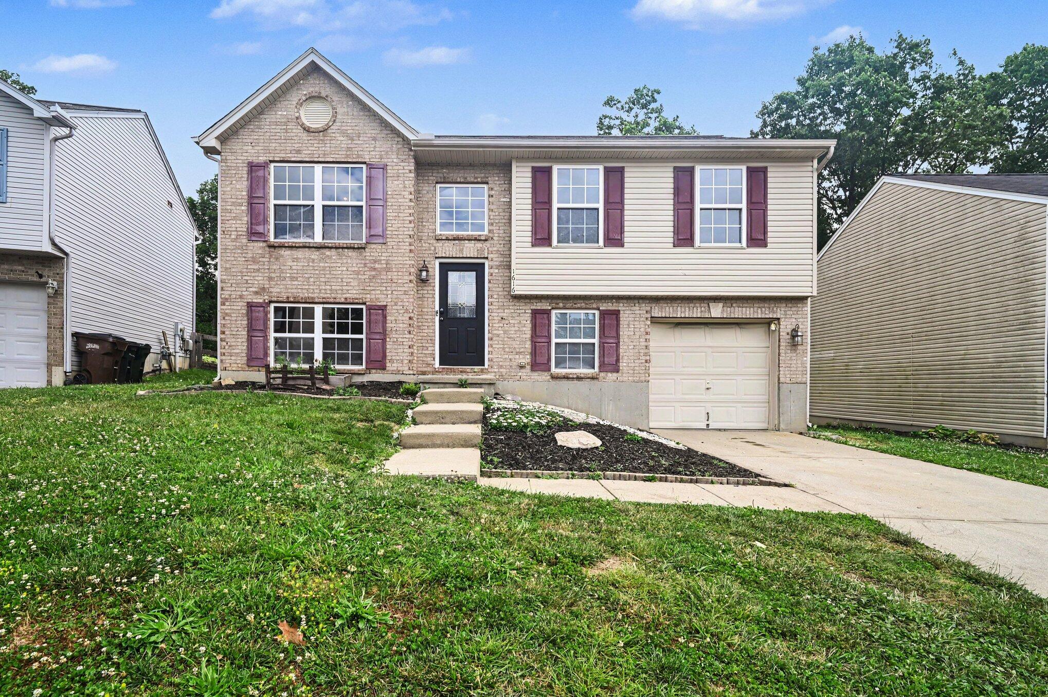 1616 Raintree Court