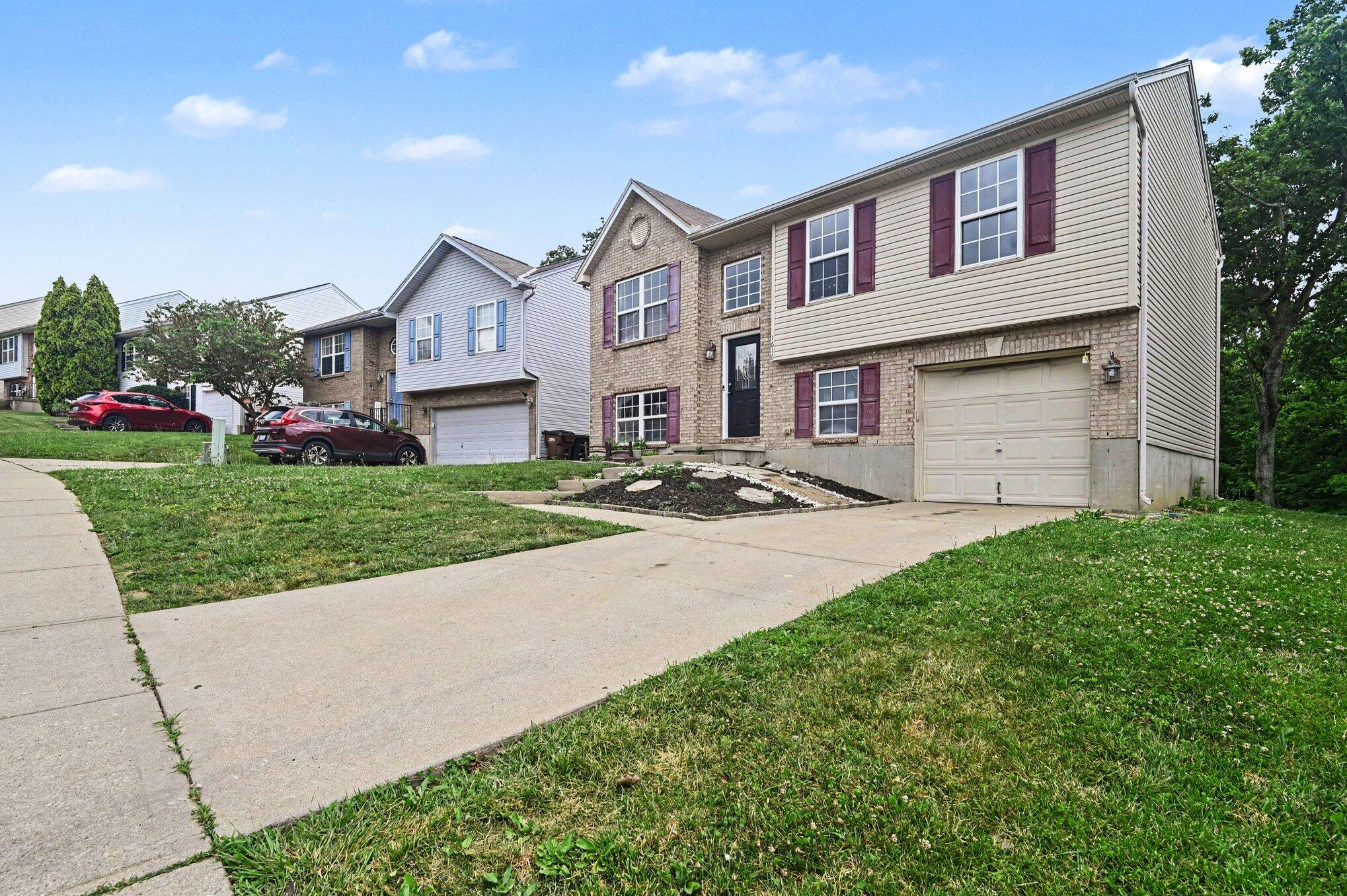 1616 Raintree Court