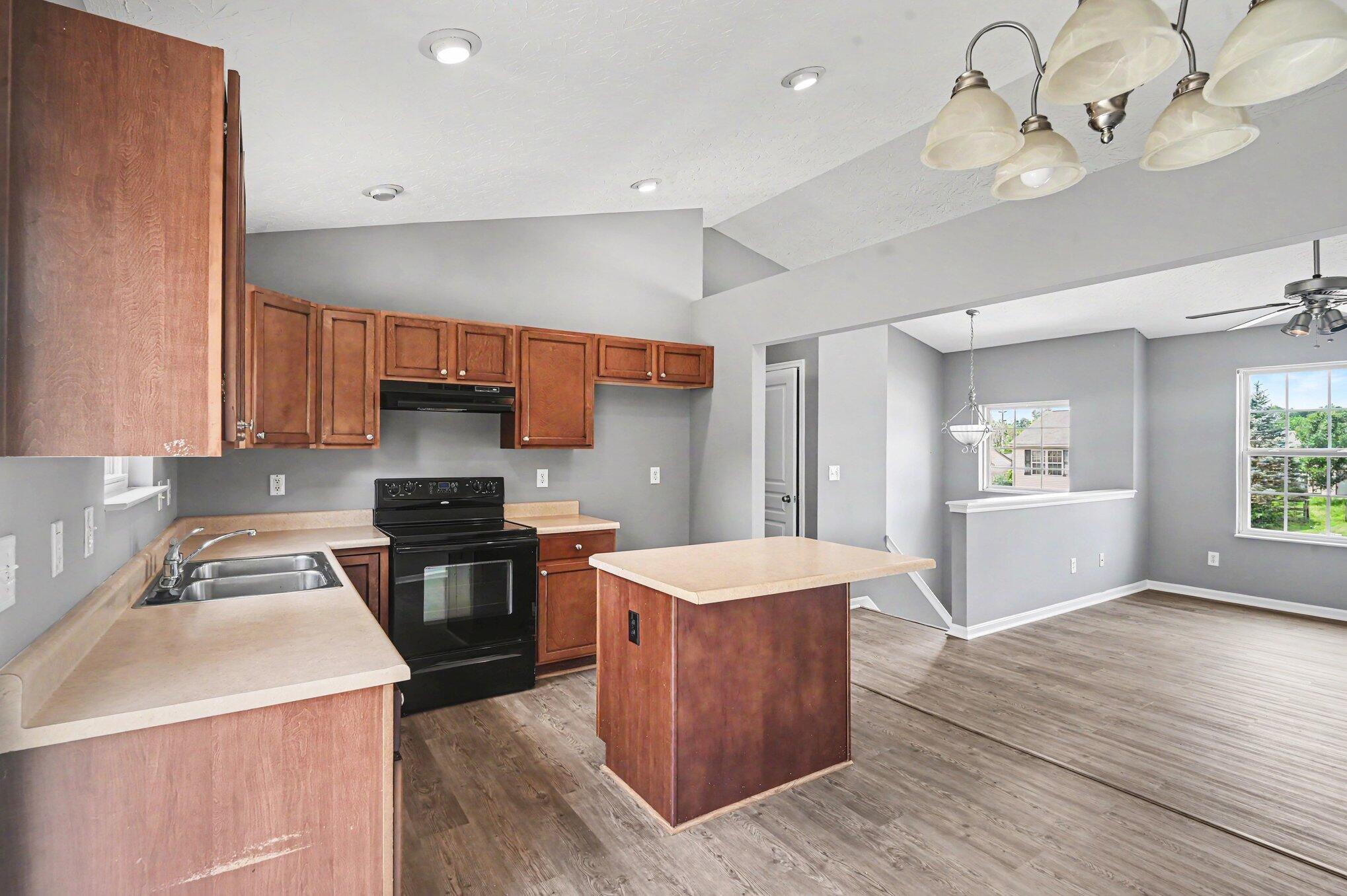 1616 Raintree Court