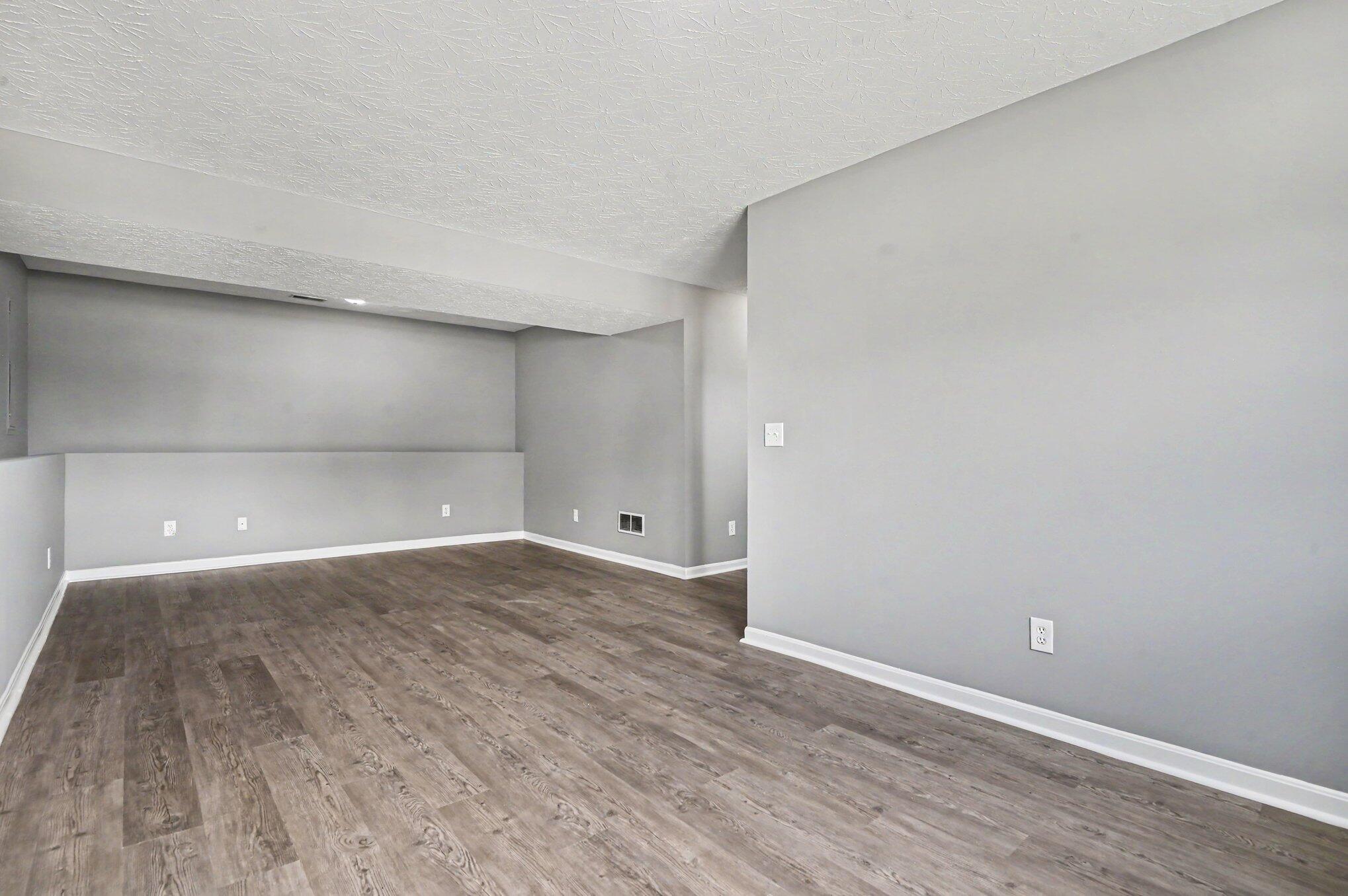 1616 Raintree Court