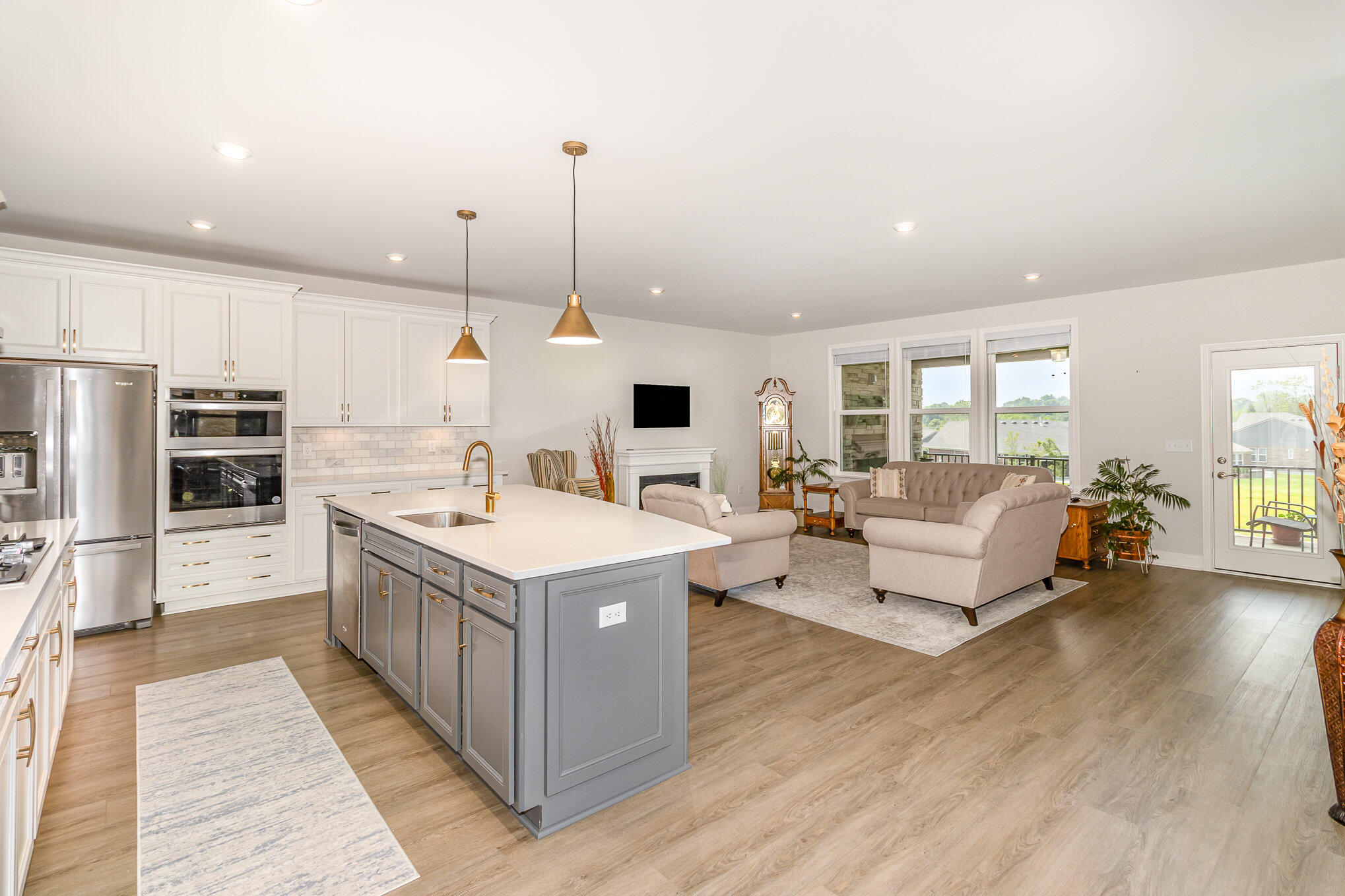 1041 Mccarron Lane