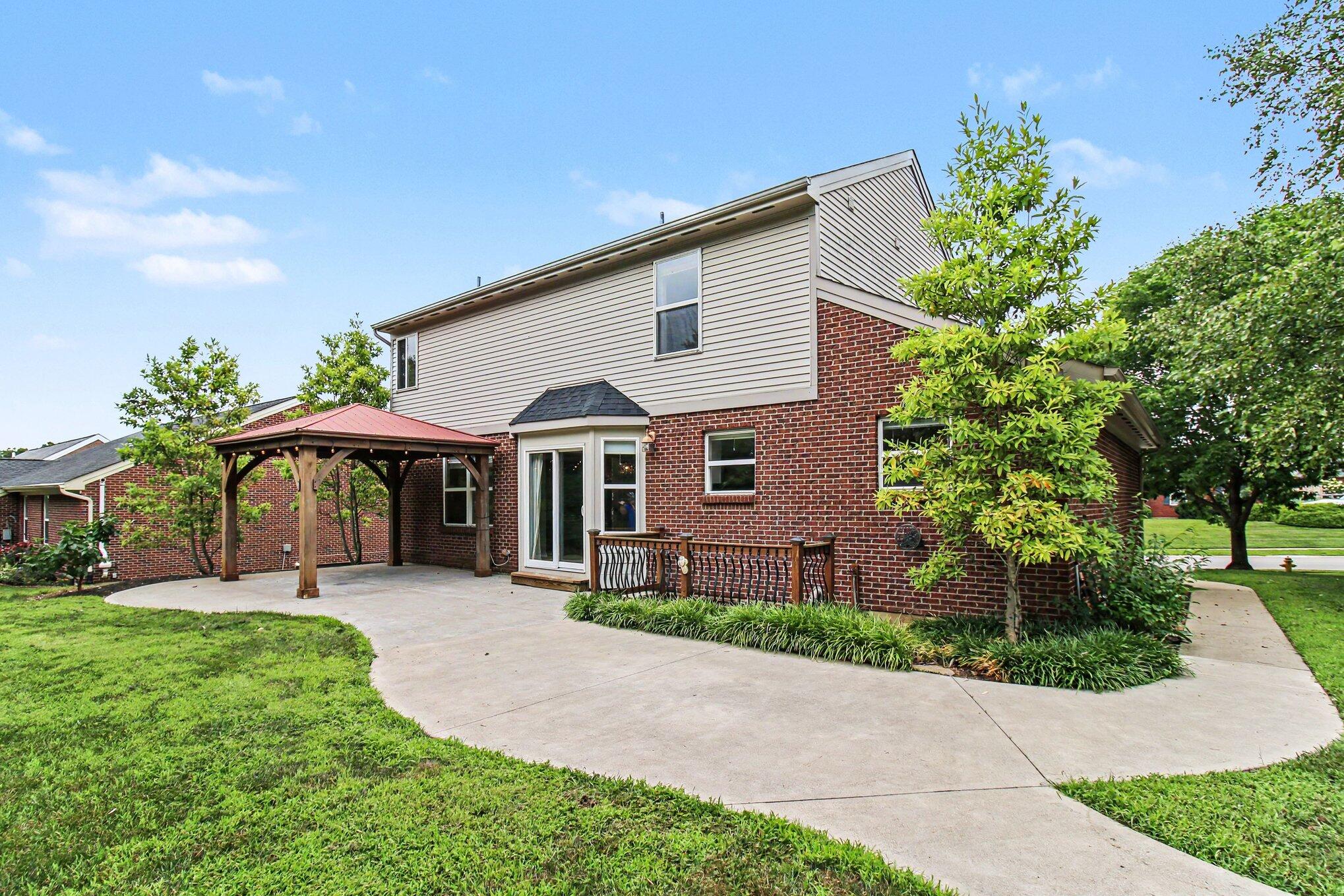 2031 Arbor Springs Boulevard