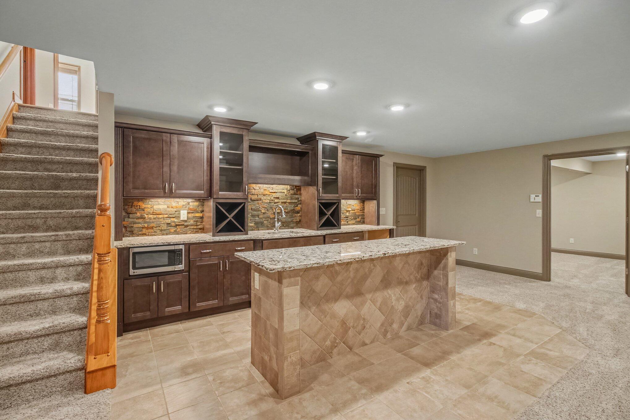 846 Man O War Boulevard