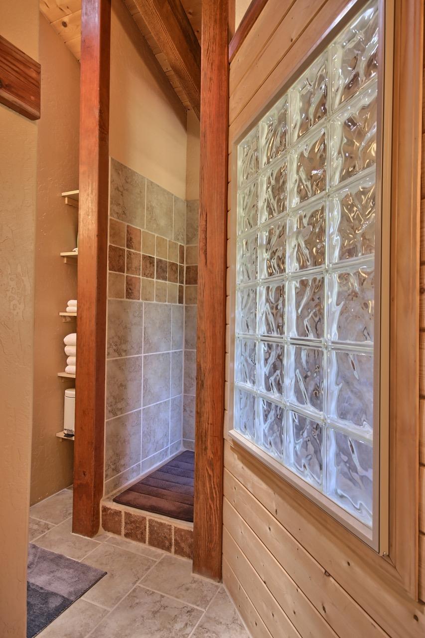 2513 Twin Peaks Road