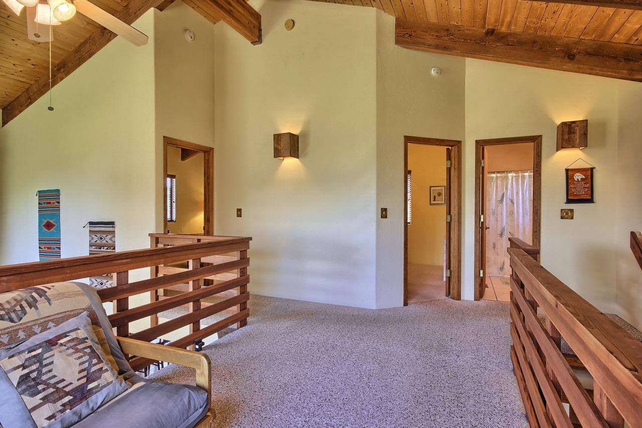 2513 Twin Peaks Road