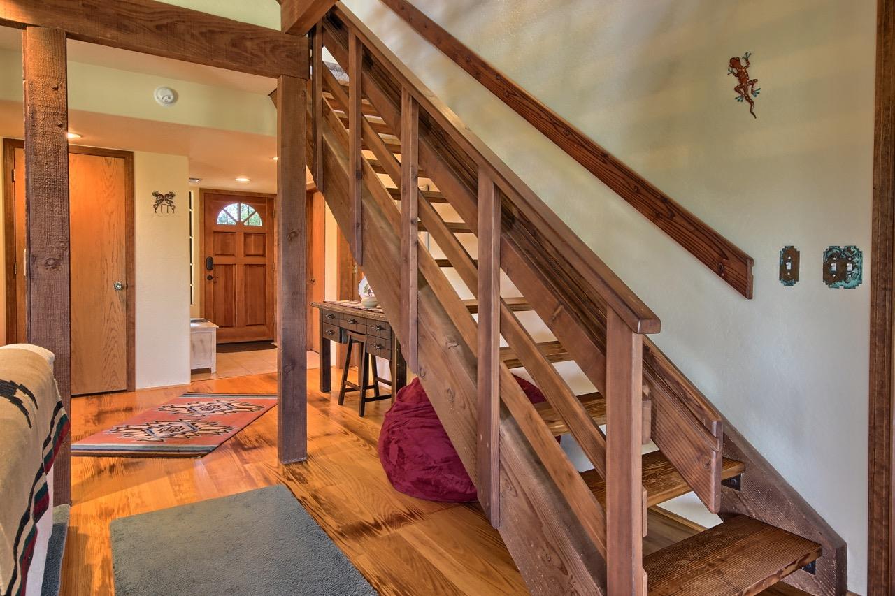 2513 Twin Peaks Road