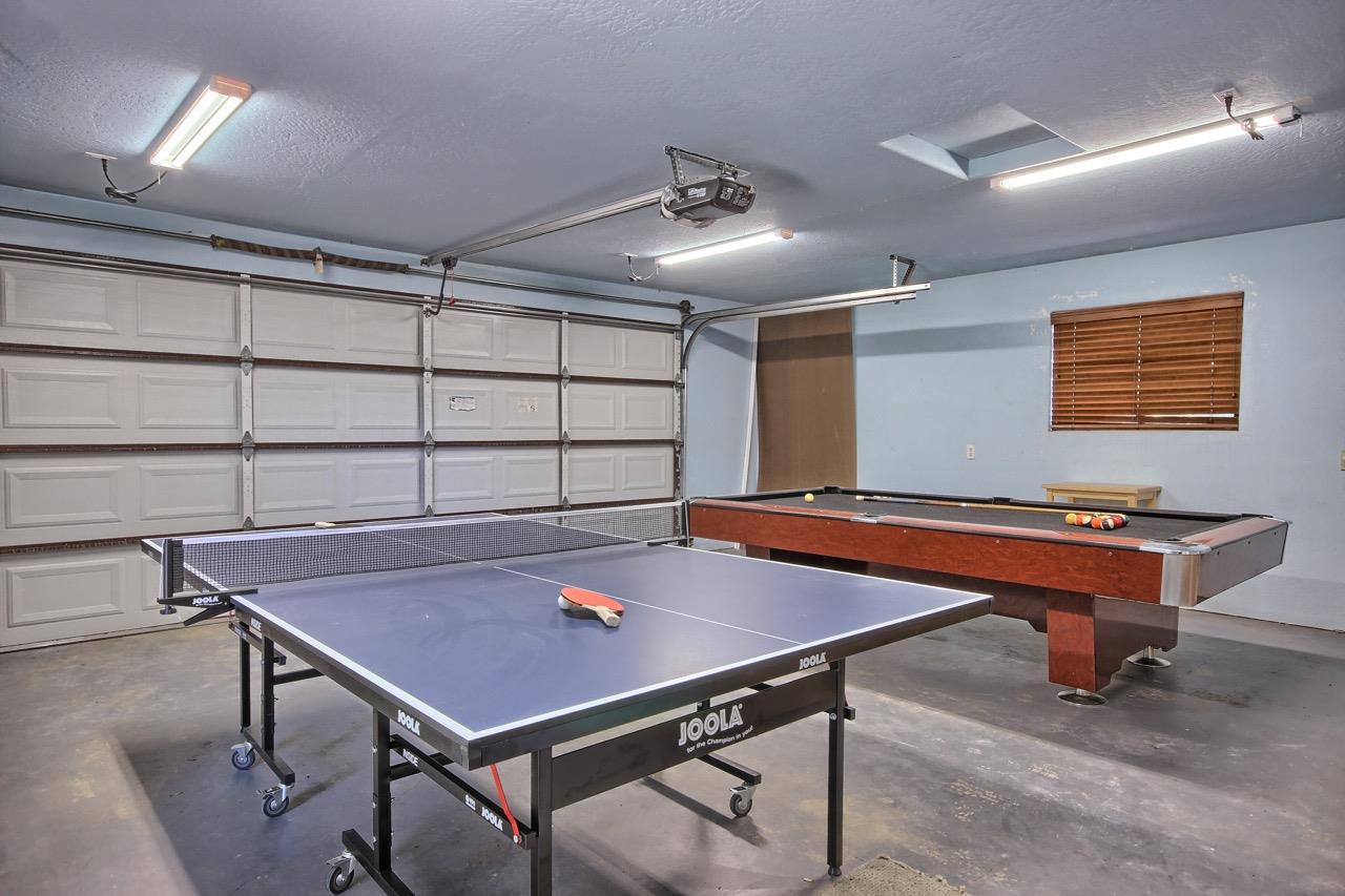 2513 Twin Peaks Road