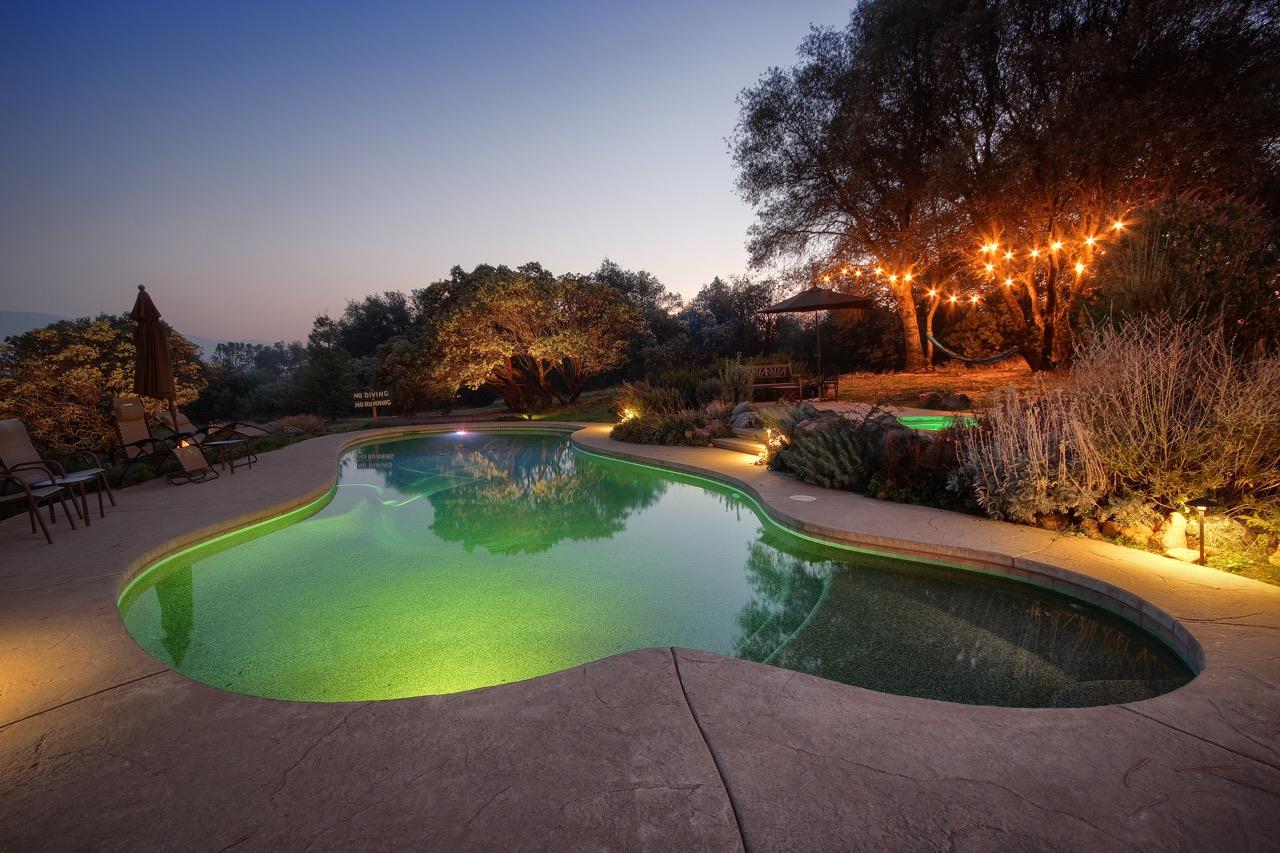 2513 Twin Peaks Road