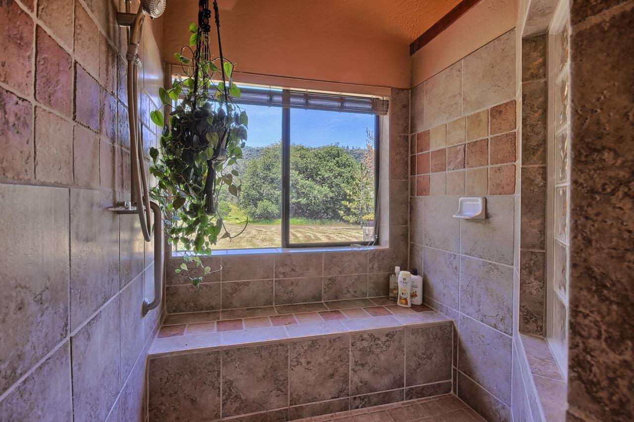 2513 Twin Peaks Road