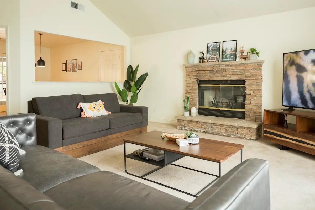 52171 Echo Valley View Court