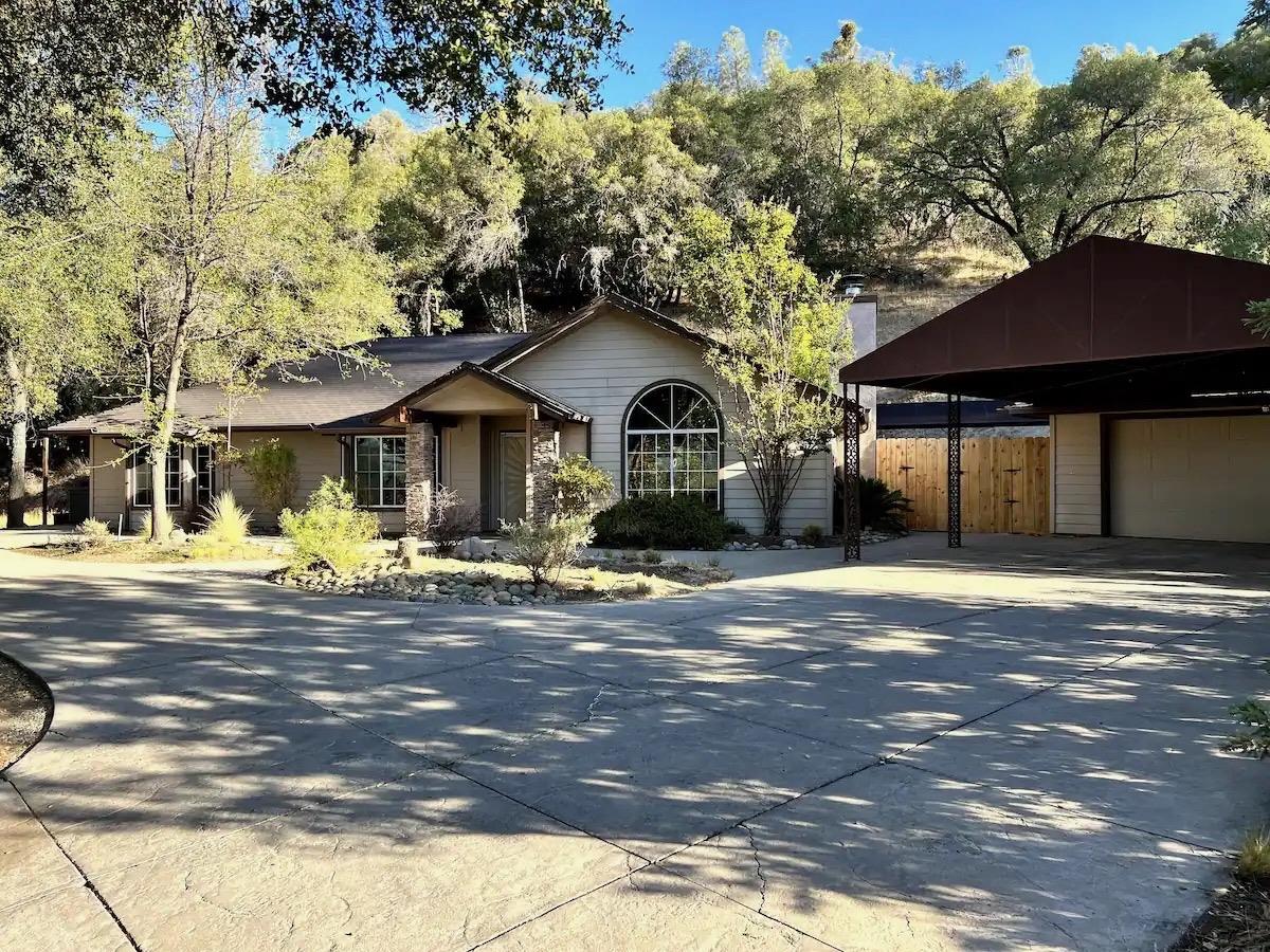 52171 Echo Valley View Court