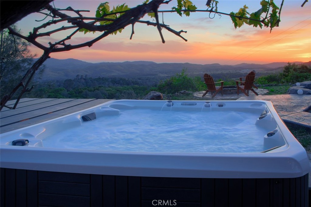 5588 Bear Trap Drive