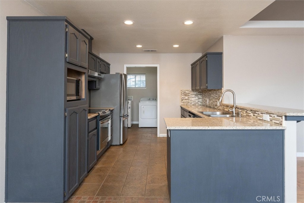 47998 Miami Highlands Drive