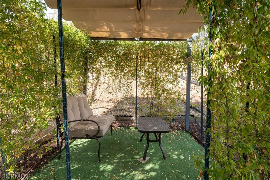 47998 Miami Highlands Drive