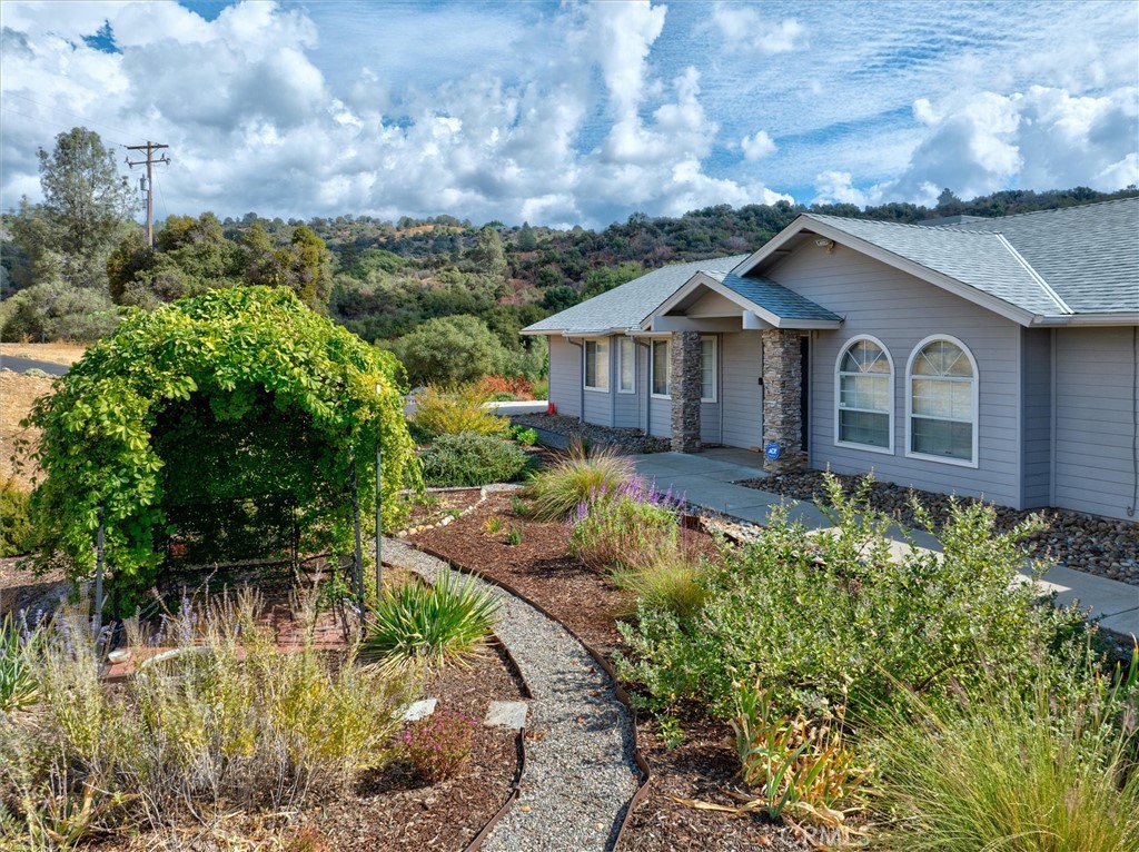 47998 Miami Highlands Drive