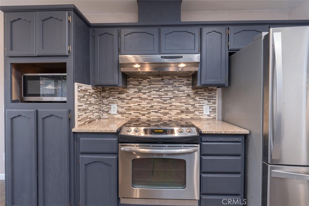 47998 Miami Highlands Drive