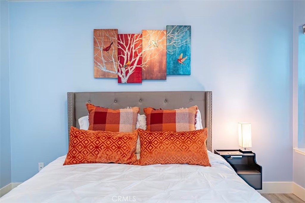 40202 Hillsborough Loop