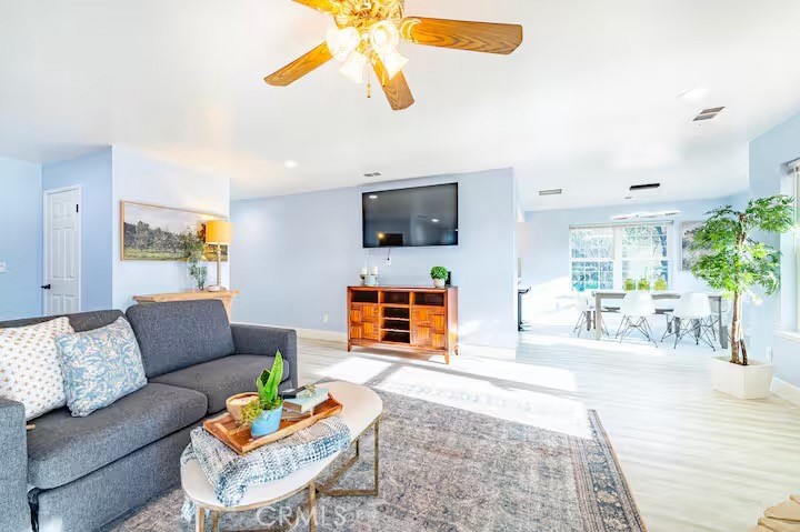 40202 Hillsborough Loop