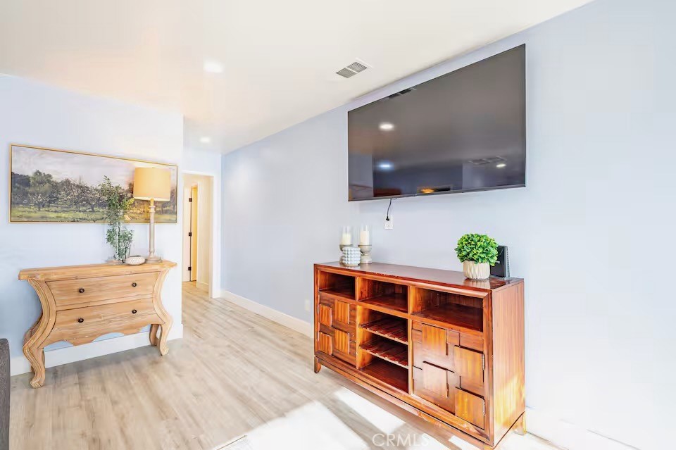 40202 Hillsborough Loop