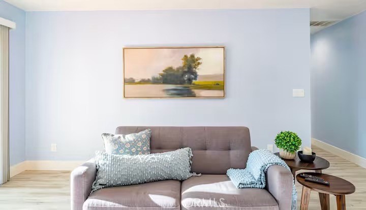 40202 Hillsborough Loop