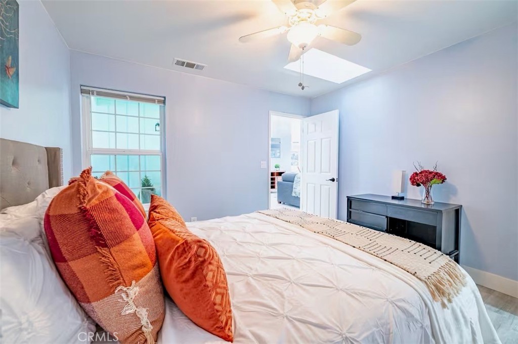 40202 Hillsborough Loop