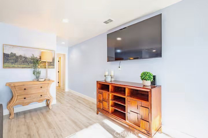 40202 Hillsborough Loop