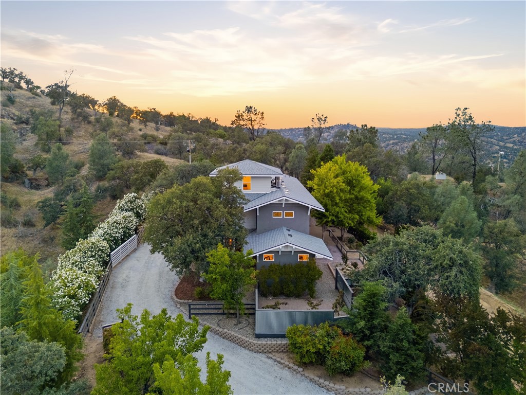 41819 Lilley Mountain Drive