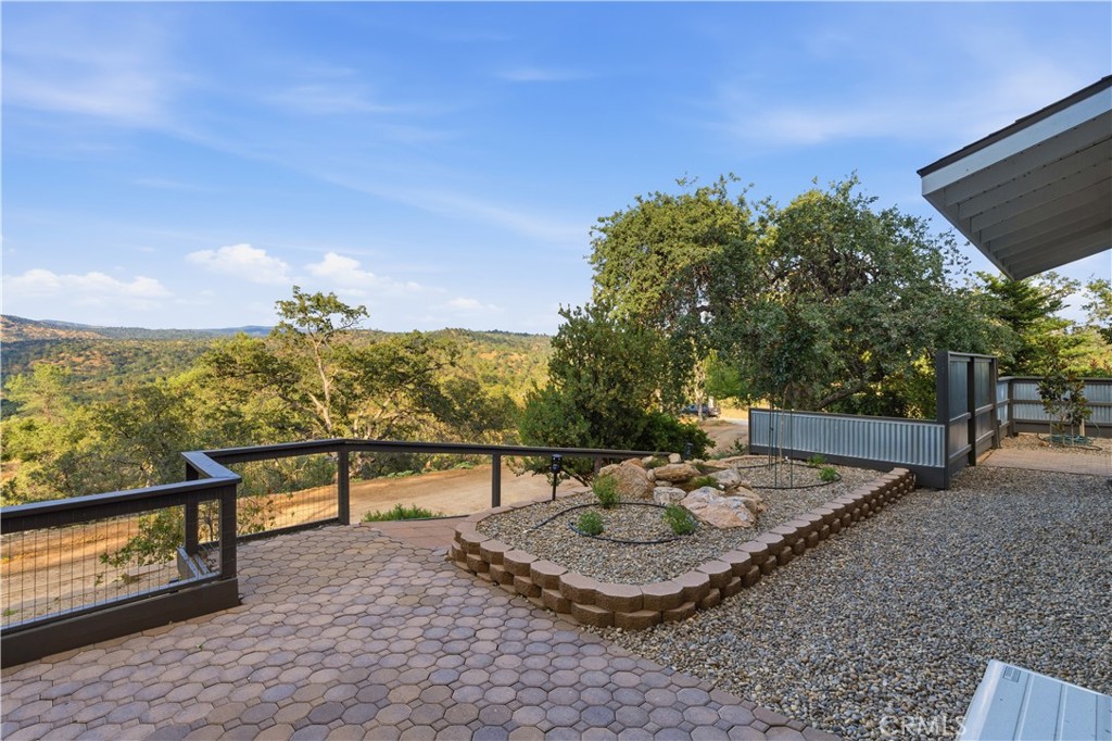 41819 Lilley Mountain Drive