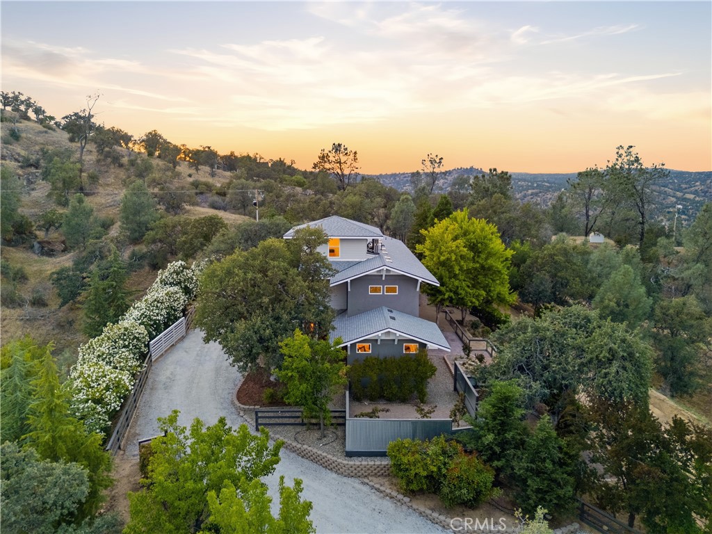 41819 Lilley Mountain Drive
