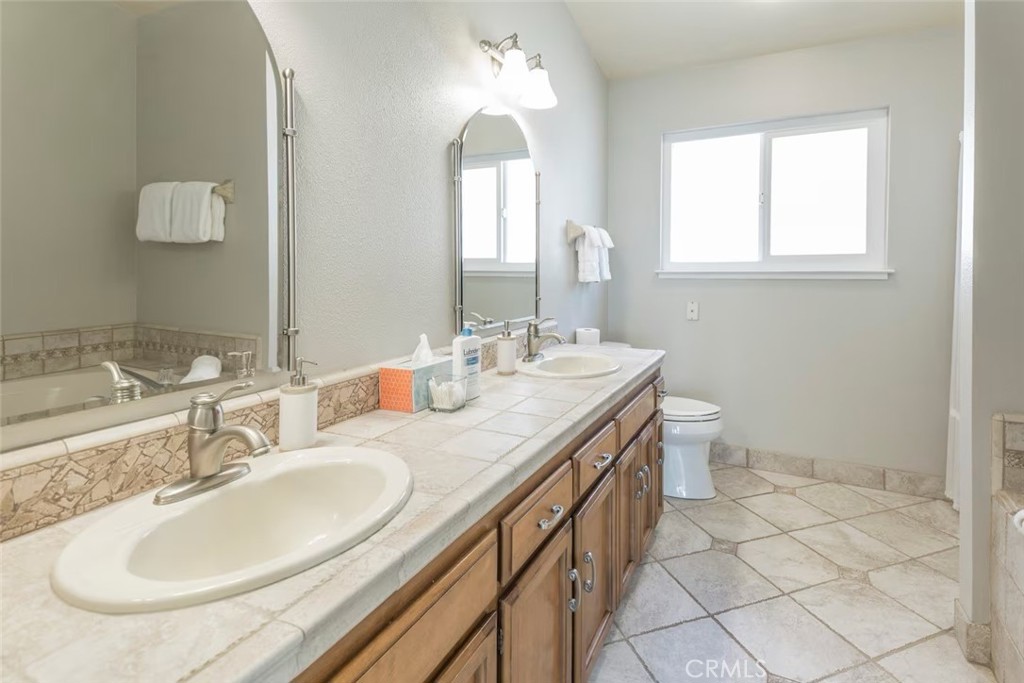 50616 Woodside Lane