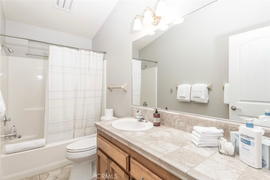 50616 Woodside Lane