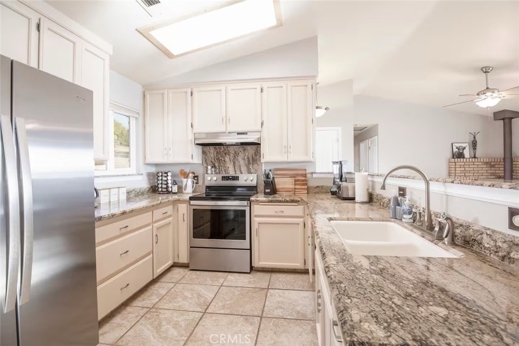 50616 Woodside Lane