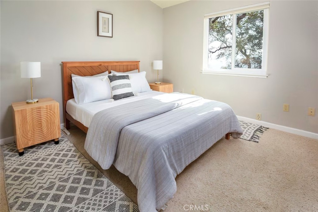 50616 Woodside Lane