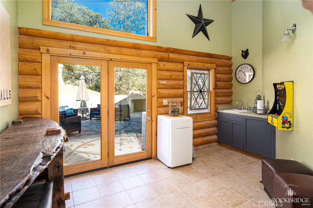 2323 Sierra Vista Way