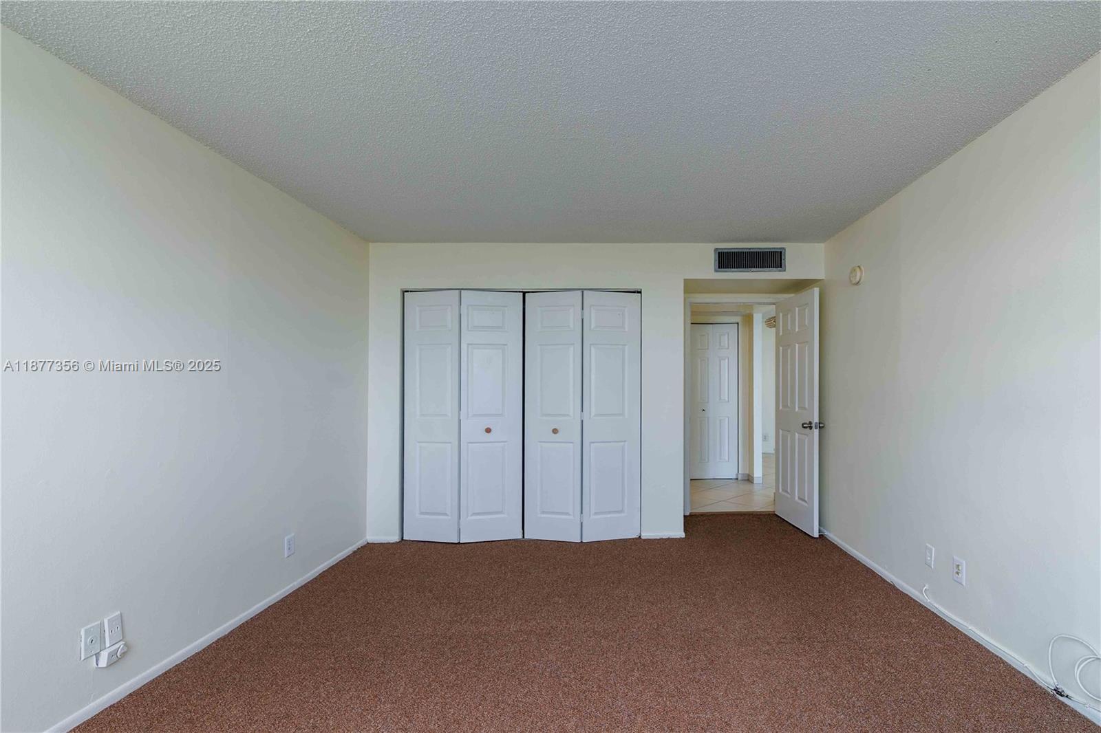 6770 Indian Creek Dr # 14E