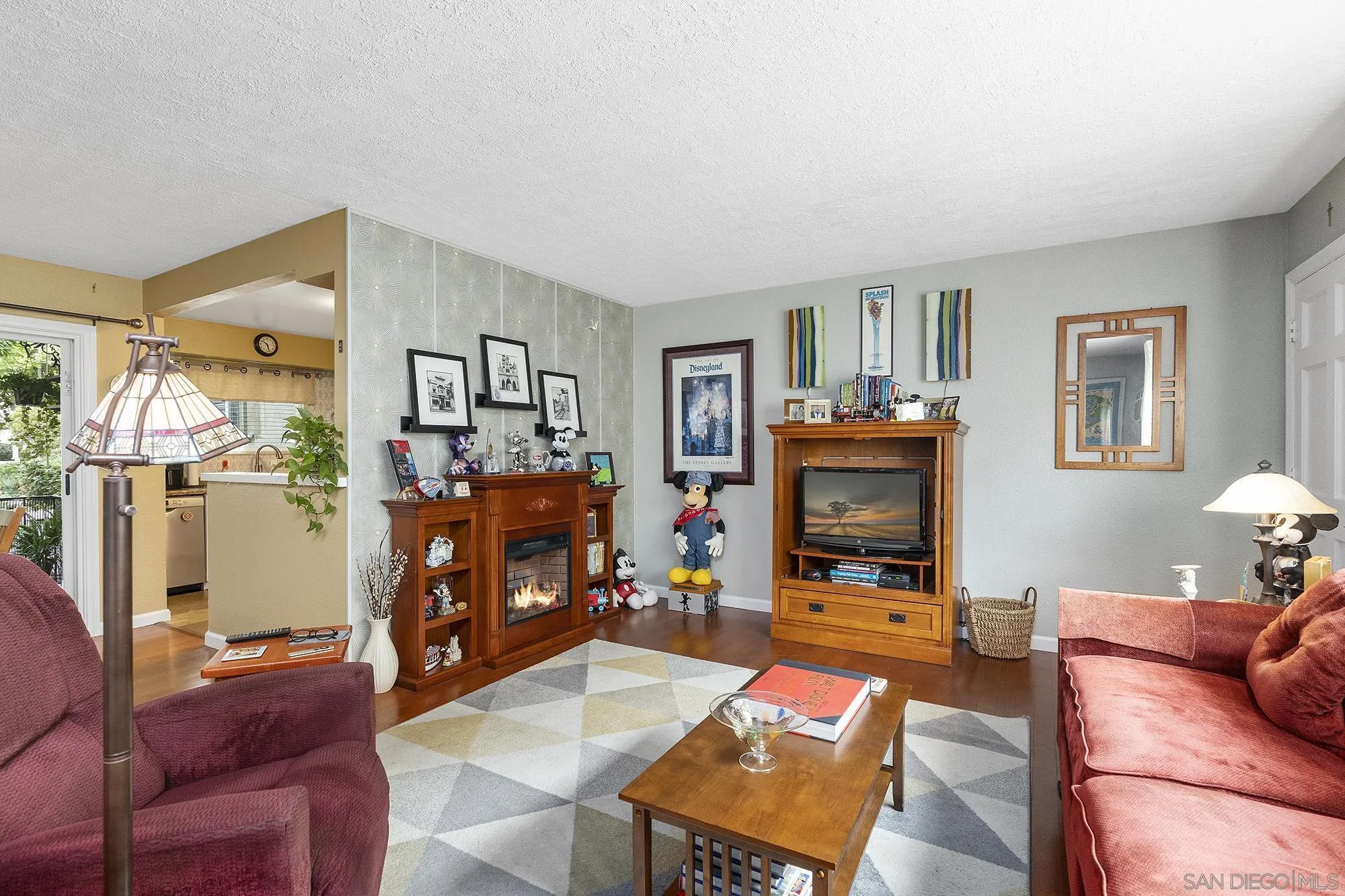 4800 Williamsburg Ln # 109