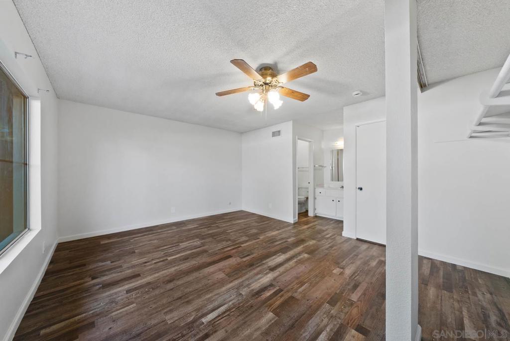 1210 Green Garden Dr 3